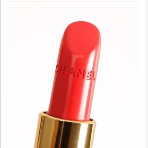 Chanel lipstick- rouge allure 152 insaisissable